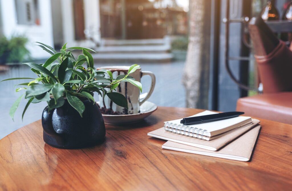 Jak wykorzystać notesy firmowe jako prezent dla klientów i pracowników?